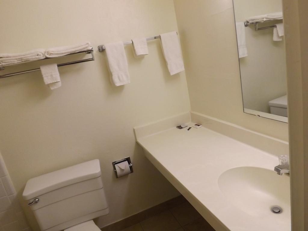 Tristar Inn Xpress Тукумкари Экстерьер фото
